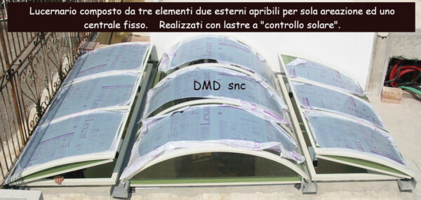 Lucernario-a-tunnel-con-apertura-elettrica-per-areazione-struttura-in-alluminio-bianco-lucernario-con-lastre-a-controllo-solare